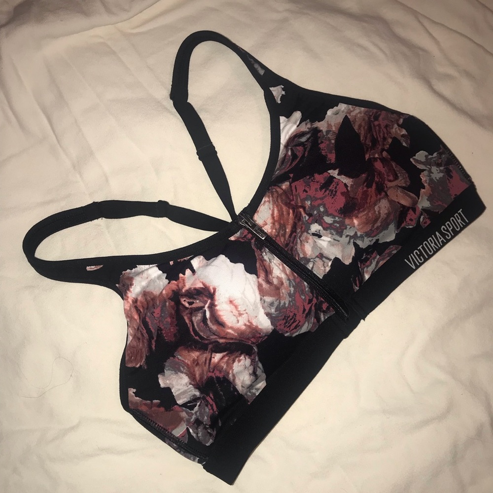Victoria Secrets Sports bra.